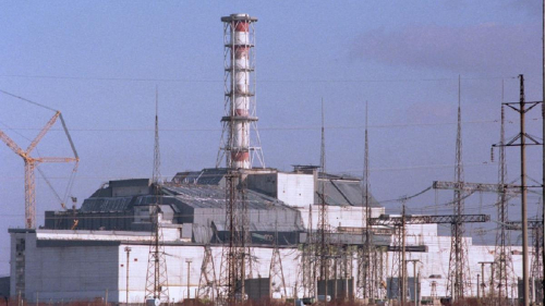 Беспилотник врезался в Чернобыльскую АЭС. Украина обвинила в атаке Россию